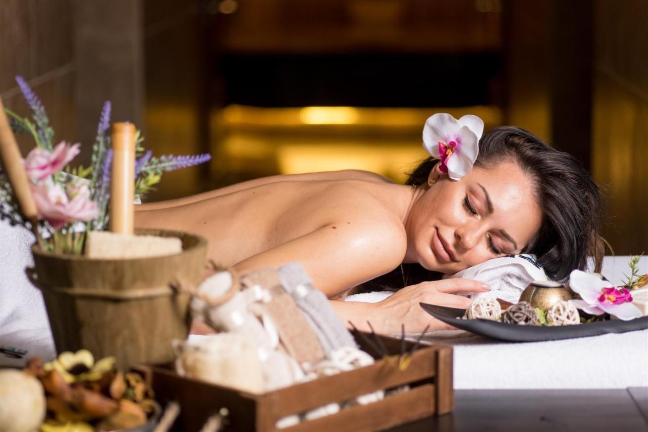 Sky Blue Hotel & Spa Paulesti  Zewnętrze zdjęcie