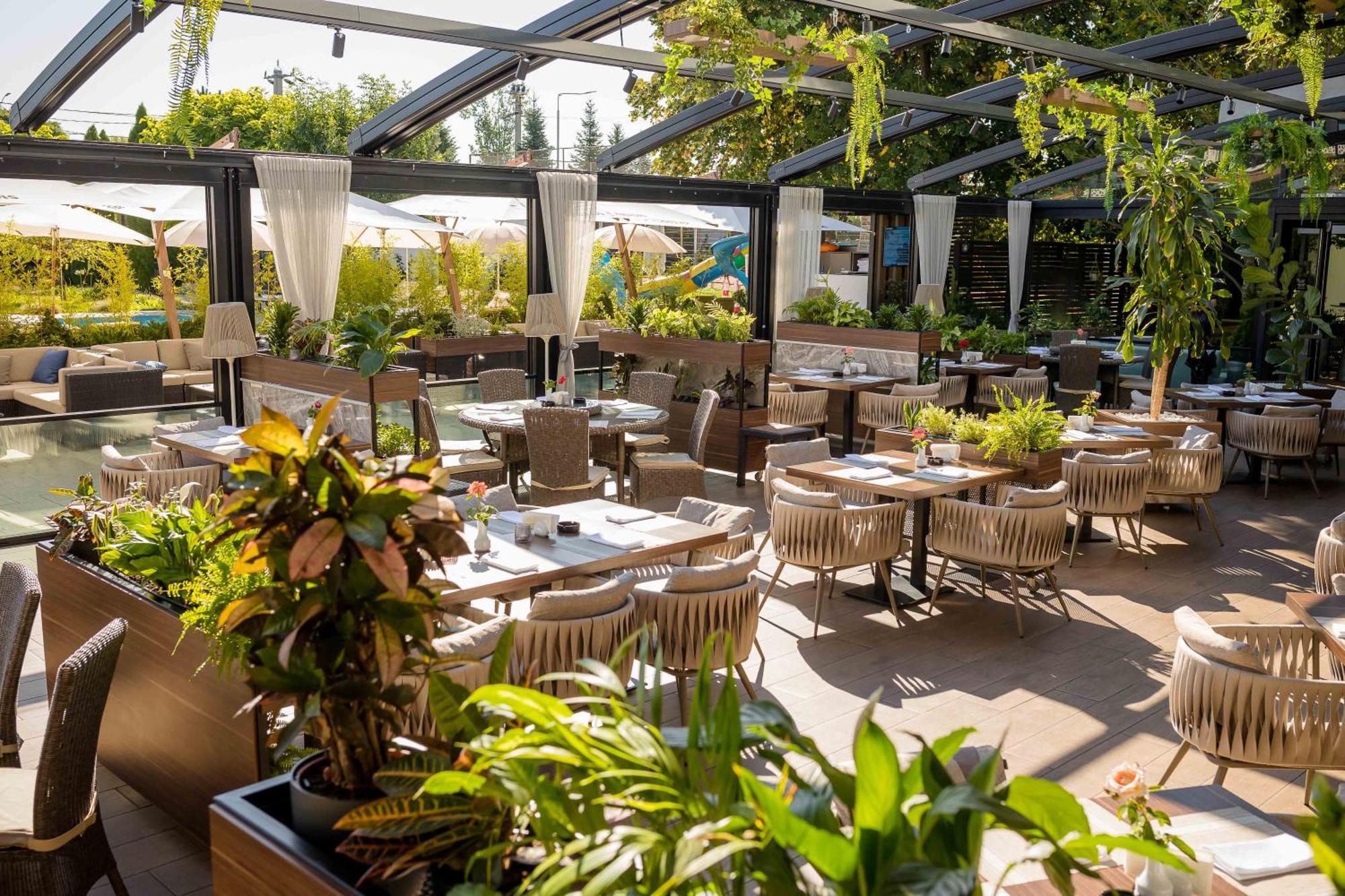 Sky Blue Hotel & Spa Paulesti  Zewnętrze zdjęcie