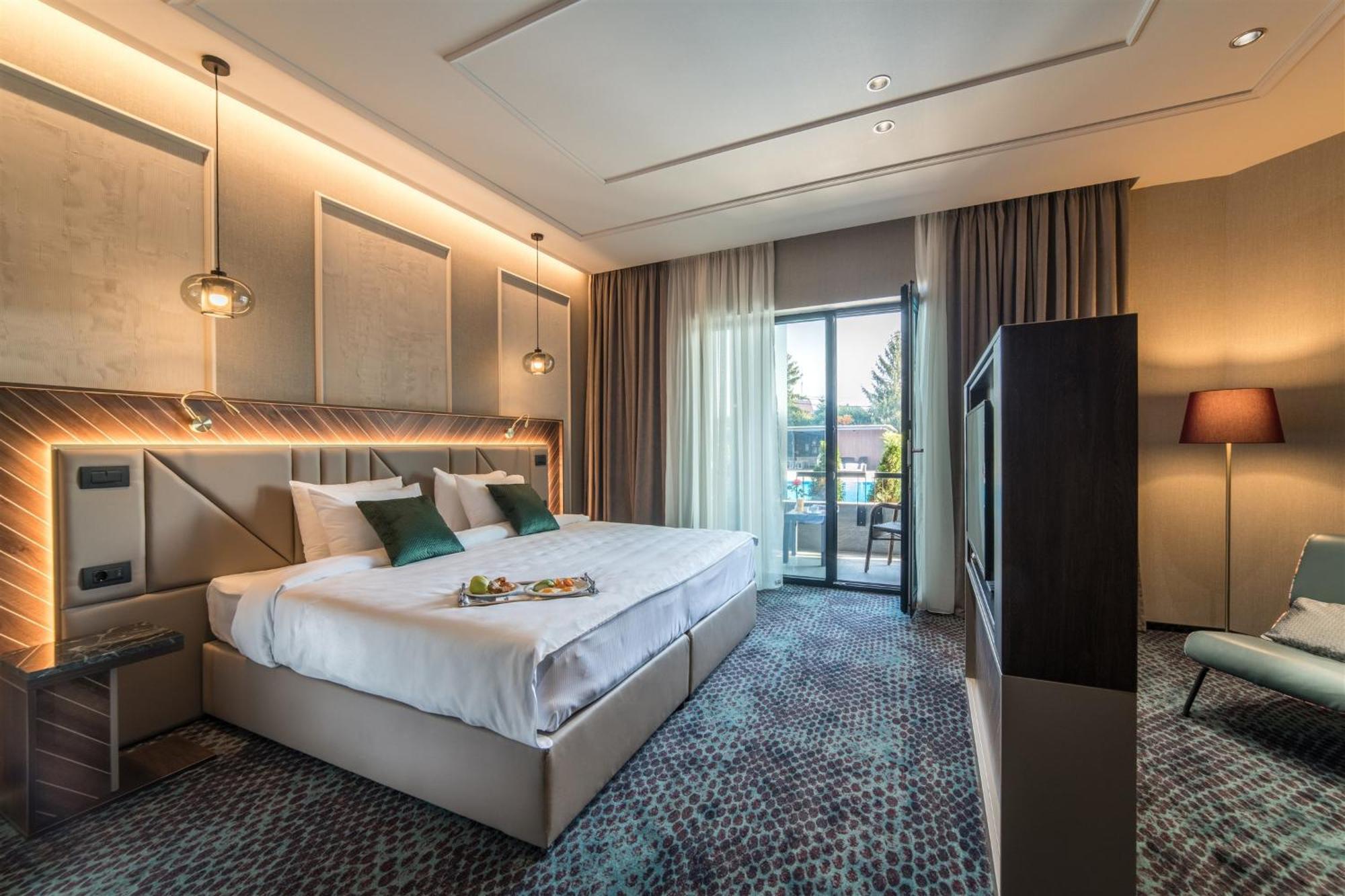 Sky Blue Hotel & Spa Paulesti  Zewnętrze zdjęcie