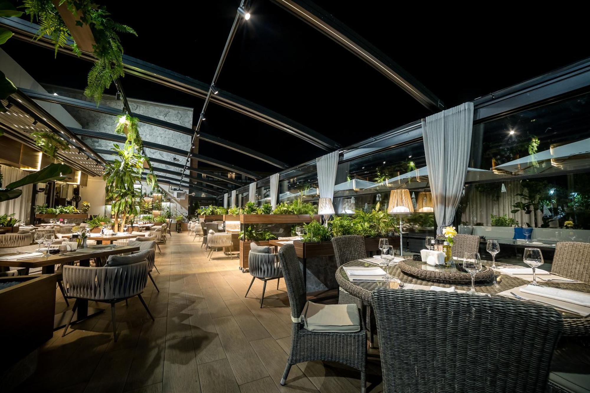 Sky Blue Hotel & Spa Paulesti  Zewnętrze zdjęcie