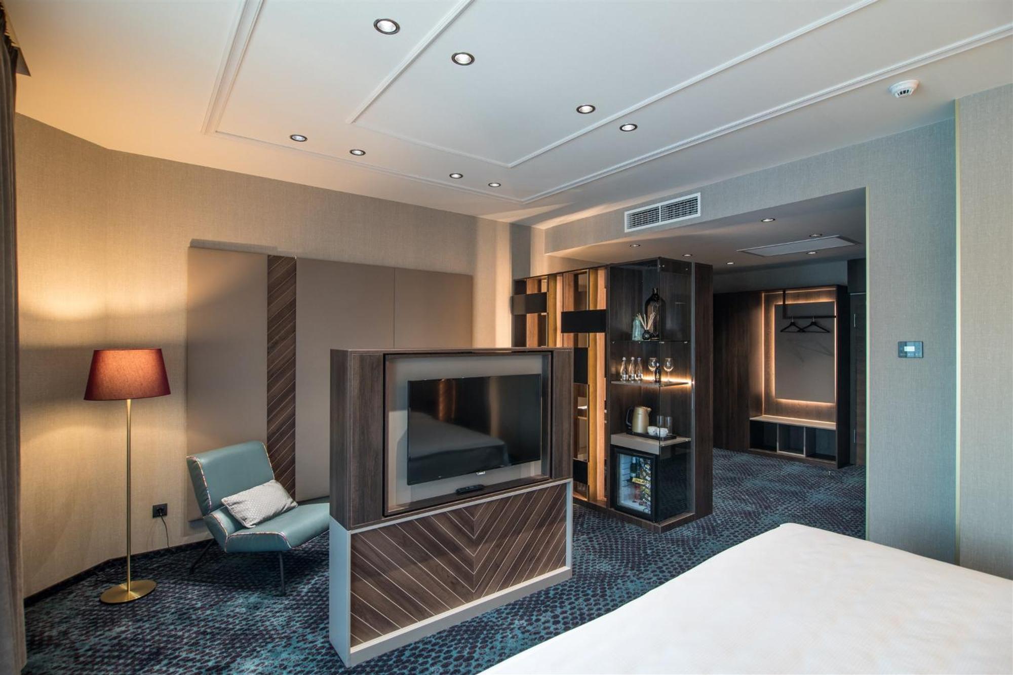 Sky Blue Hotel & Spa Paulesti  Zewnętrze zdjęcie
